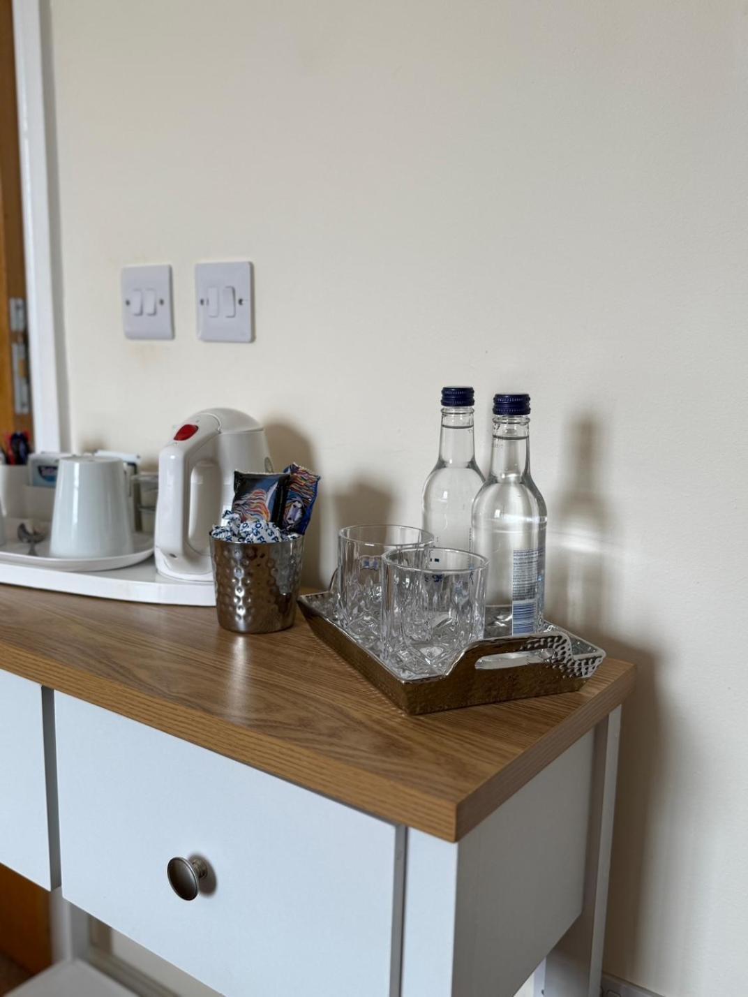 ホテル The Old Brewhouse アーブロース エクステリア 写真