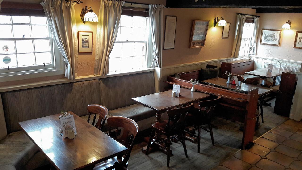 ホテル The Old Brewhouse アーブロース エクステリア 写真